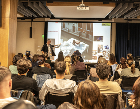 pseudonature-carusel-mf_450x350_crop_478b24840a