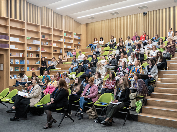 cogn-nauka-karusel_600x450_crop_478b24840a